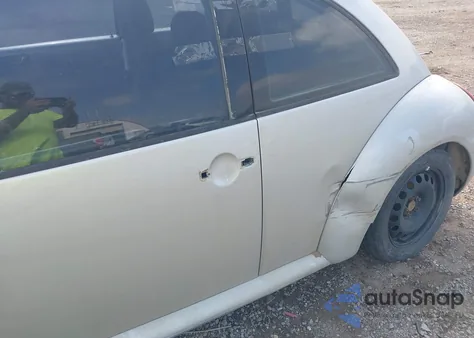 2004 Volkswagen New Beetle Gls 2.0L из США, поврежденный, VIN 3VWCK31CX4M412511